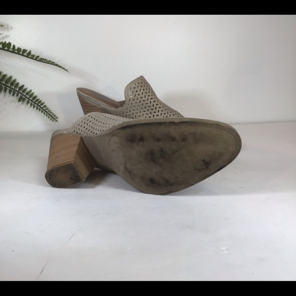 DOLCE VITA NUDE SLIP ON MULES WOODEN HEEL SZ 7 - Picture 6 of 7